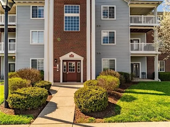 2275 Pinnacle Private Ct, Fairborn, OH 45324