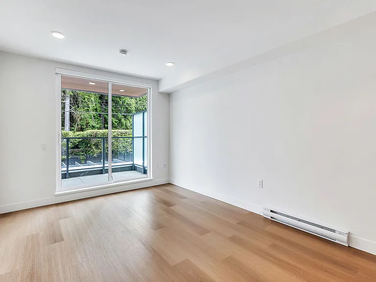 1490 W 32nd Ave — Photo 27