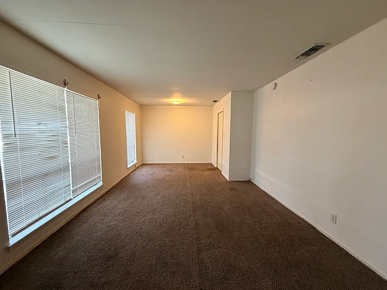 4915 Sierra Madre Dr — Photo 21