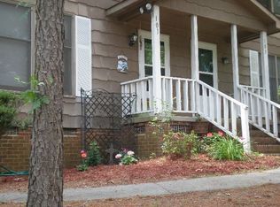 103 Chatham Woods Dr, Cary, NC 27511