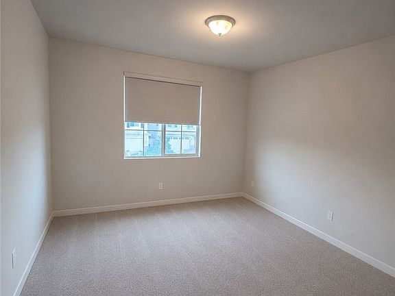 5th image of 29591 Laredo Cir