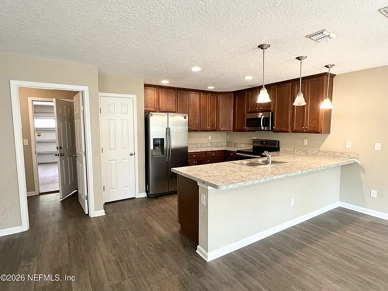 12168 Biarritz St — Photo 5