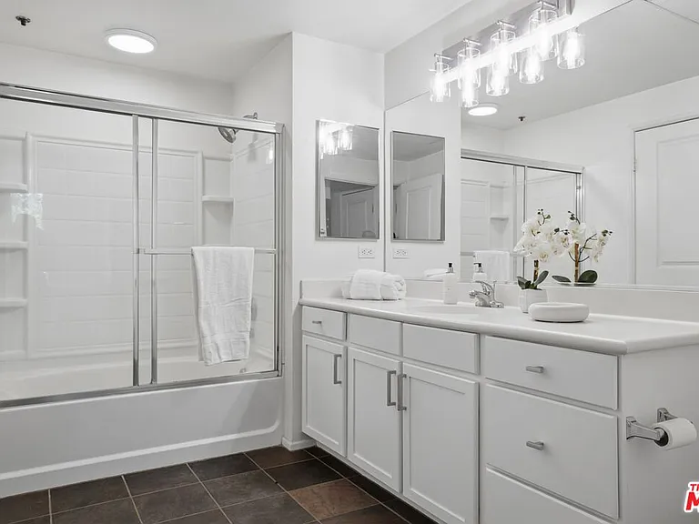 6400 Crescent Park E #301 — Photo 14