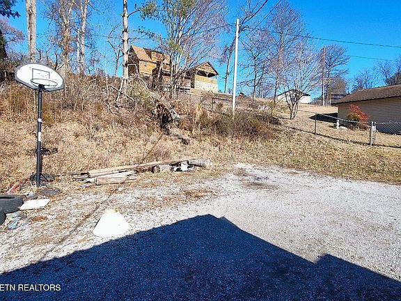 5th image of 190 Parliament Rd