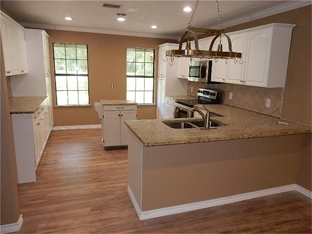 1st image of 23616 Amberwood Dr