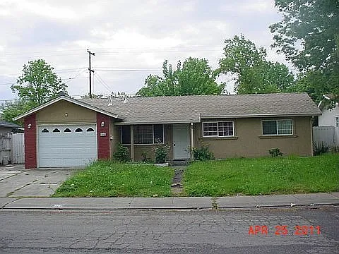 310 Don Carlos Ave photo 1