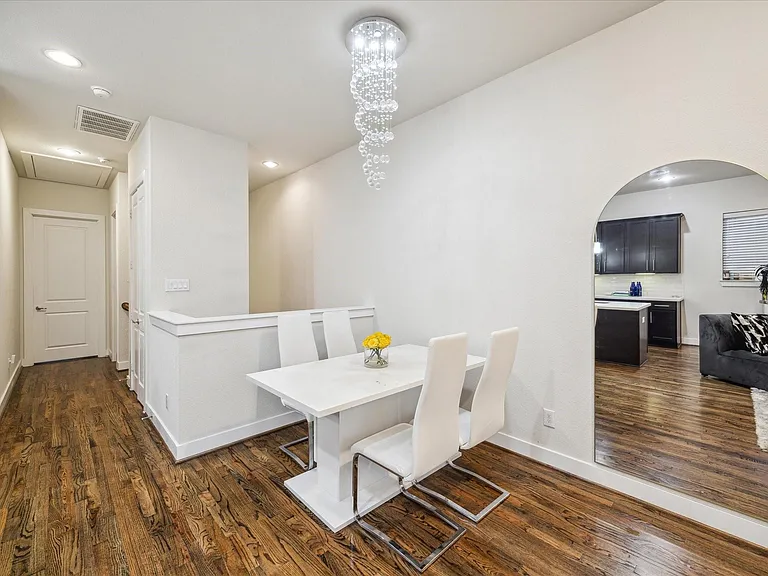 3902 Tulane Oak Dr — Photo 5