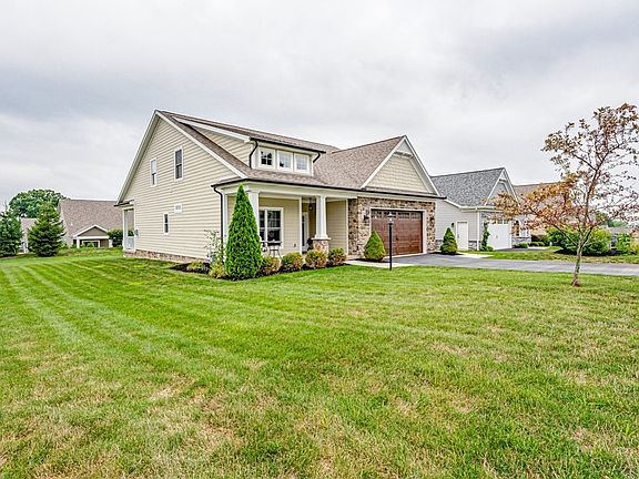 2nd image of 878 Hearthstone Cir