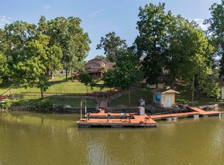 28475 Mistletoe Ave, Warsaw, MO 65355