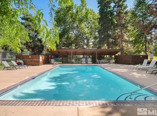 560 W Riverview Cir, Reno, NV 89509