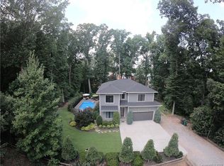 1301 Briar Creek Rd, Charlotte, NC 28205