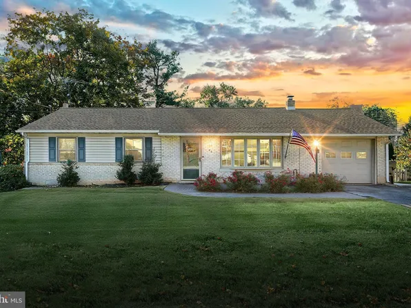 20 Virginia Ave, Shrewsbury, PA 17361
