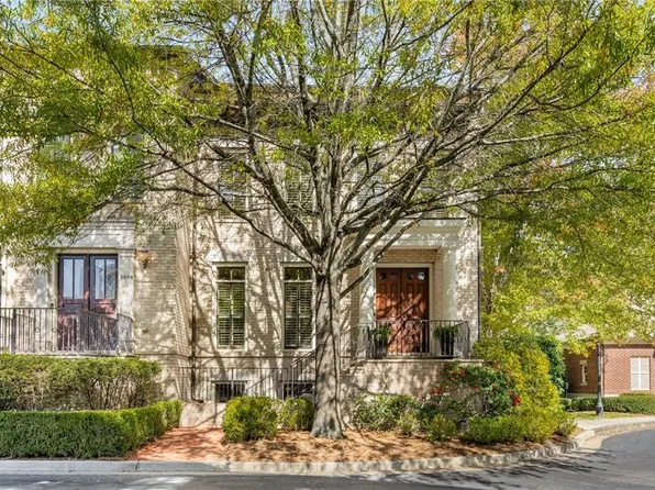 1063 E Paces Ln NE, Atlanta, GA 30326