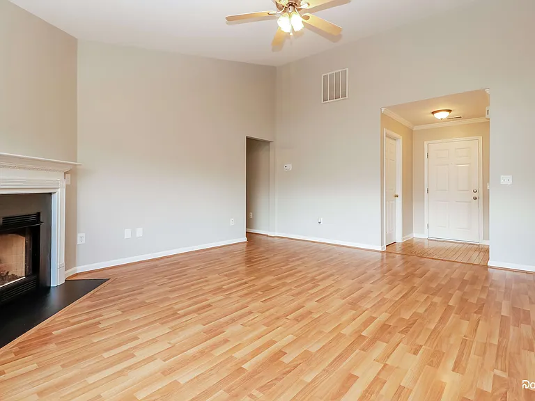 448 Cabrill Dr — Photo 5