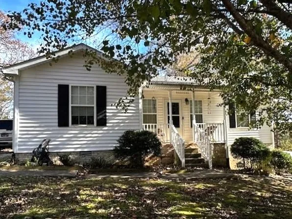 115 Cedar View Dr, Charlotte, TN 37036