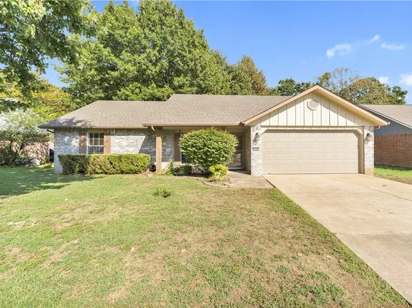 1705 Sarah Ln, Springdale, AR 72762