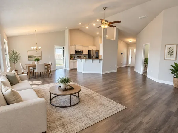 2019 Broad St, Crestview, FL 32536