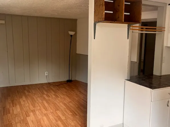 124 W State St #1/2, Lindsborg, KS 67456