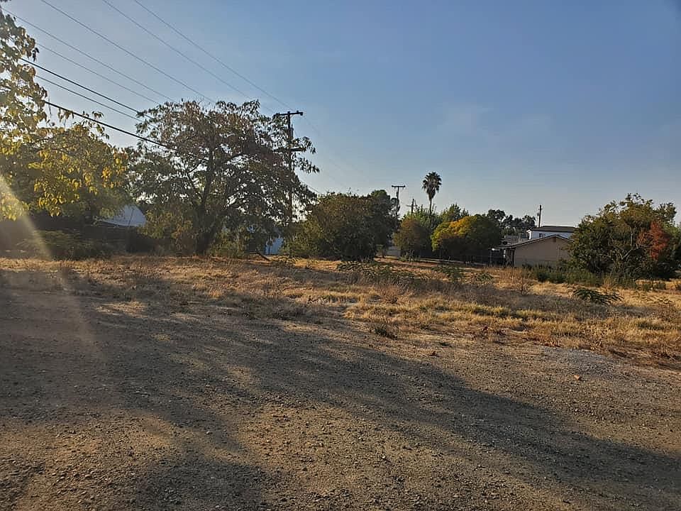 1st image of 349 E 10th St