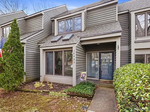 12423 New Point Dr Photo 1
