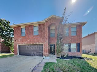 2912 Rocco Dr, Grand Prairie, TX 75052