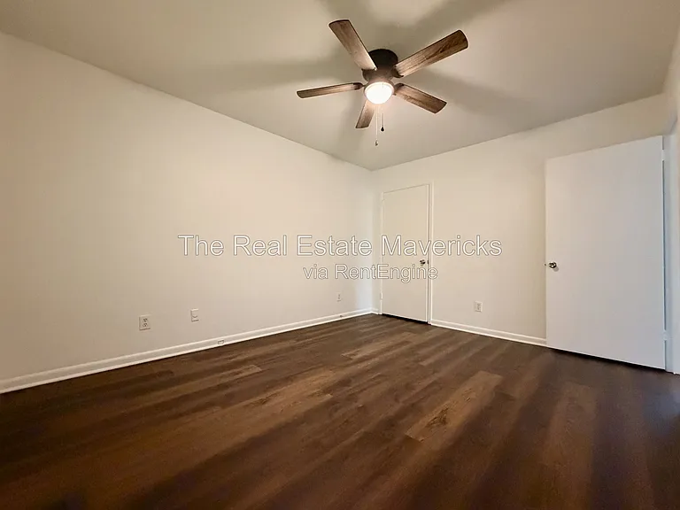 3638 Missionaire Ave — Photo 11