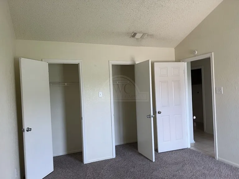 2224 Spicewood Dr — Photo 8