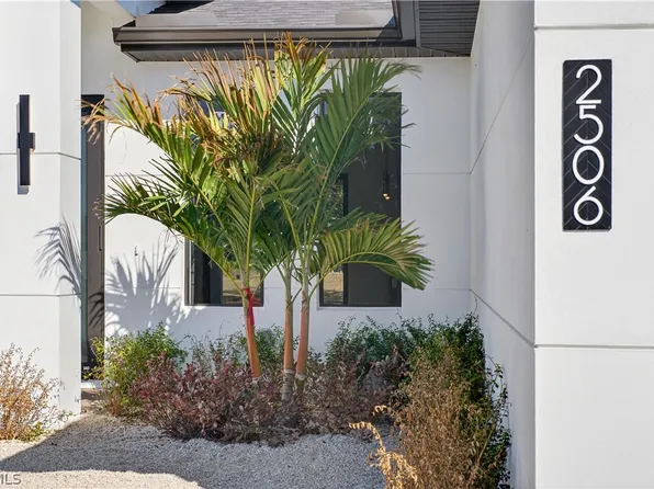 2506 69th St W, Lehigh Acres, FL 33971