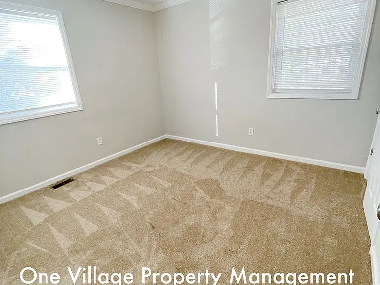 602-604 SW Maynard Rd — Photo 8