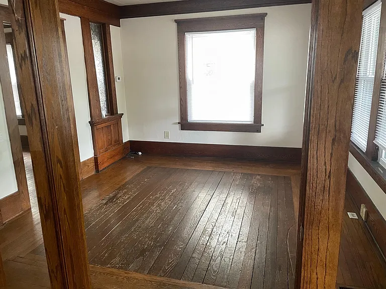 1716 E Michigan Ave — Photo 12
