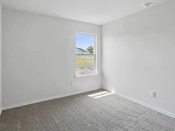 5th image of 2040 Bobby Ashcraft Dr