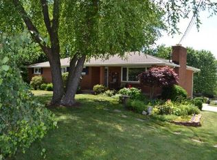 1731 S Chapel St, Louisville, OH