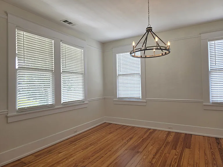 1429 Stovall St — Photo 9