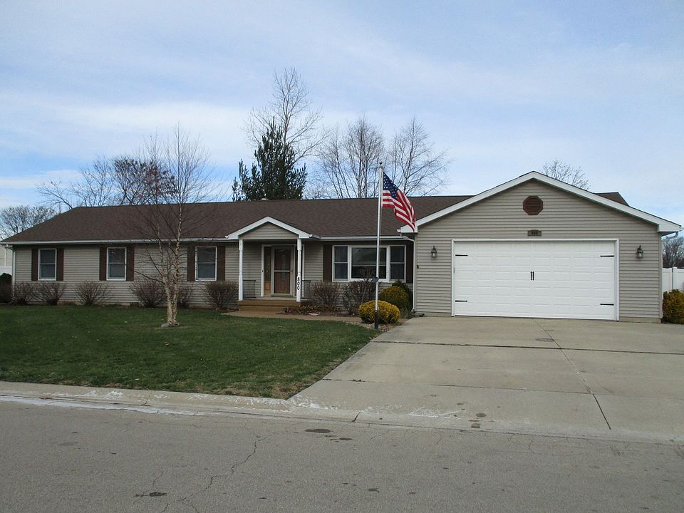 1st image of 800 Heritage Ln