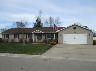 800 Heritage Ln, Ottawa, IL 61350