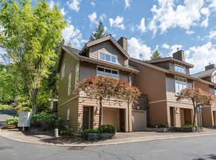 10251 NW Village Heights Dr, Portland, OR 97229