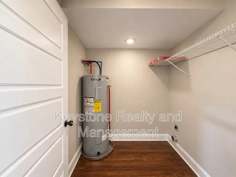 146 Village Dr — Photo 7