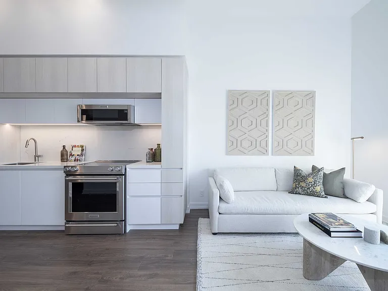 185 Millway Ave #1.5 — Photo 13