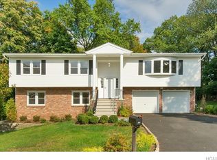 36 Wagonwheel Cir, Tarrytown, NY 10591