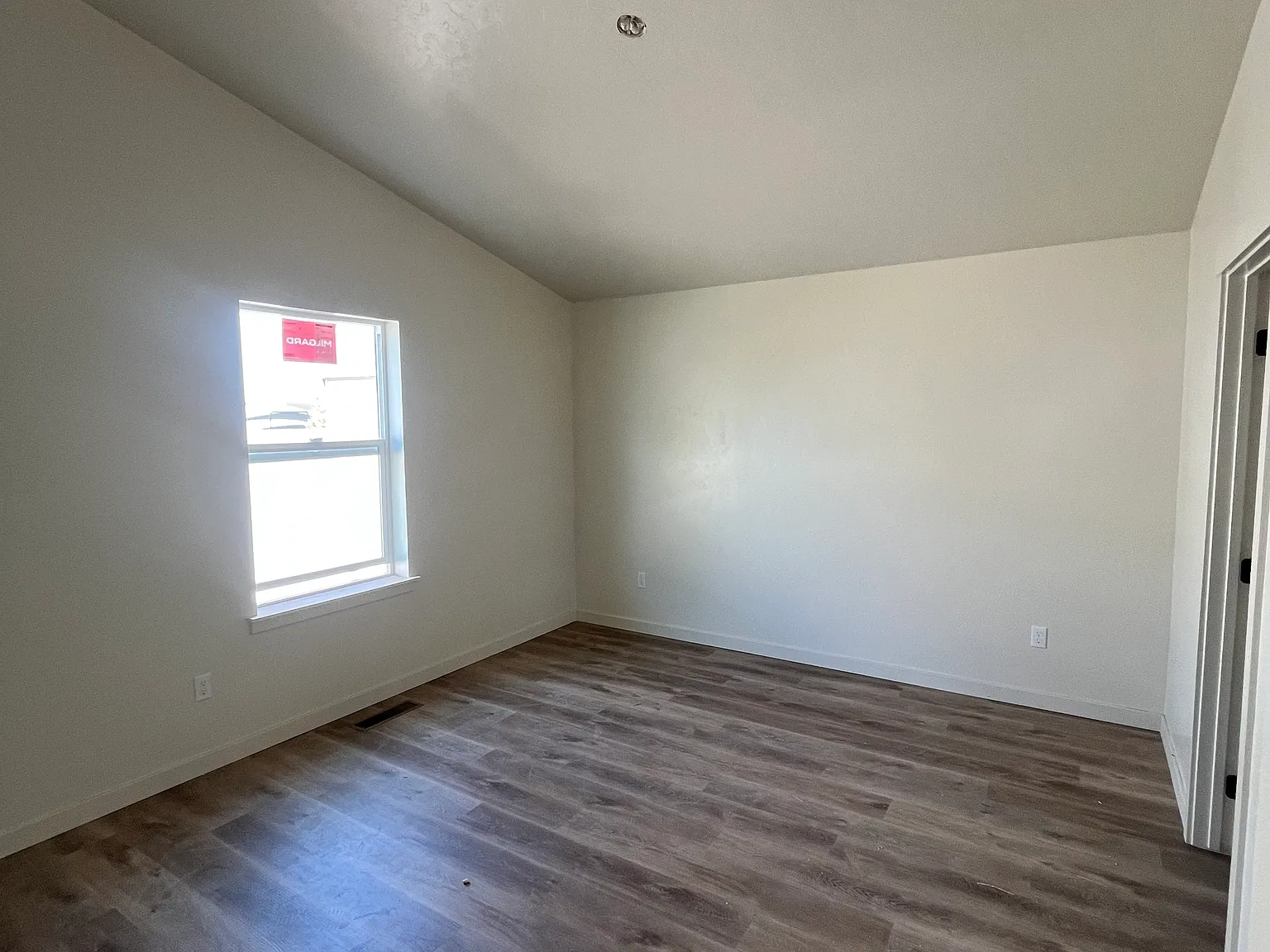 3 bed, 1260 sqft, $1,850 — Photo 4