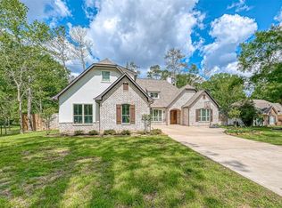 2407 Chantilly Ln, Conroe, TX 77384