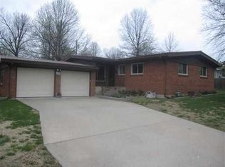 1510 Sheilah Ln, Monett, MO 65708