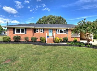 301 Bannister St, Easley, SC 29640