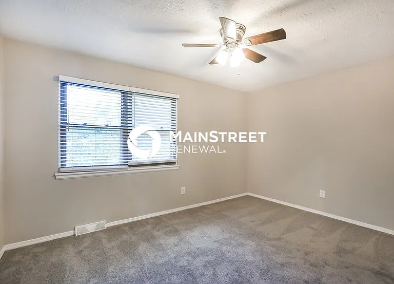 1604 N Glen Ellyn St — Photo 8