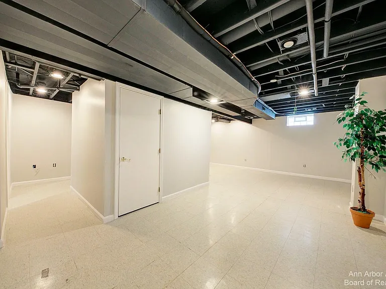 3127 Dunwoodie Rd #38 — Photo 41