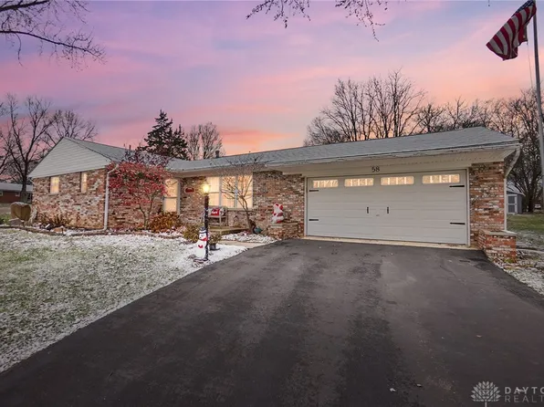 58 Carrousel Dr, Troy, OH 45373