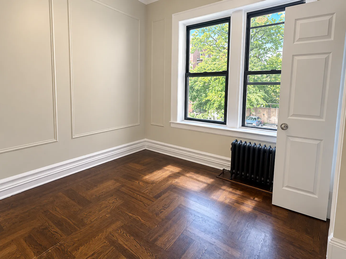 210 Roseville Ave — Photo 4