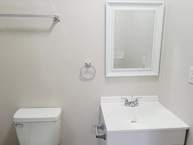 400 Walnut St — Photo 19