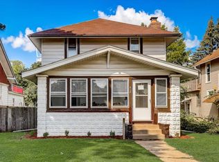 412 S Grand Ave, Waukesha, WI 53186