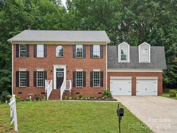 8514 Etherton Ct, Charlotte, NC 28216